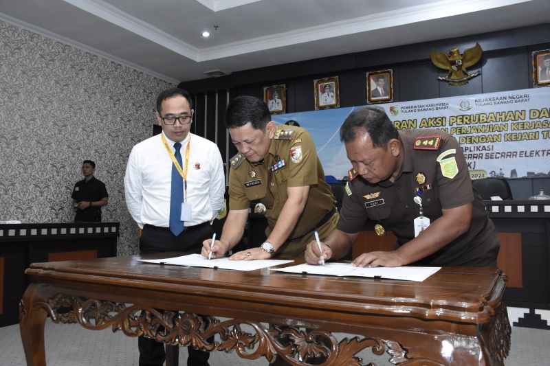 MoU Dengan Kejari, M. Firsada Sampaikan Empat Poin Penanganan dan Pemberantasan Korupsi MoU Dengan Kejari, M. Firsada Sampaikan Empat Poin Penanganan dan Pemberantasan Korupsi