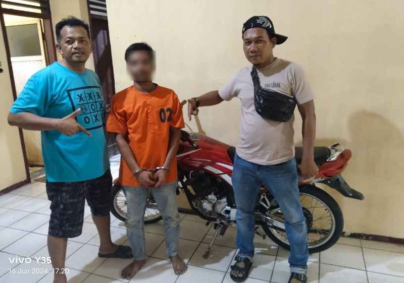 Polres Sergai Sektor Teluk Mengkudu Ringkus Pelaku Curanmor Polres Sergai Sektor Teluk Mengkudu Ringkus Pelaku Curanmor