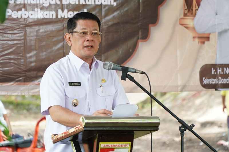 Pj. Bupati M. Firsada : Gerakan Tubaba Berkurban Merupakan Kepedulian Antar Sesama Pj. Bupati M. Firsada : Gerakan Tubaba Berkurban Merupakan Kepedulian Antar Sesama