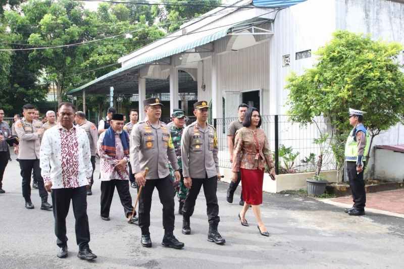 Kapolda Sumut Resmikan Rehabilitasi Gedung Satlantas Polres Sergai Kapolda Sumut Resmikan Rehabilitasi Gedung Satlantas Polres Sergai