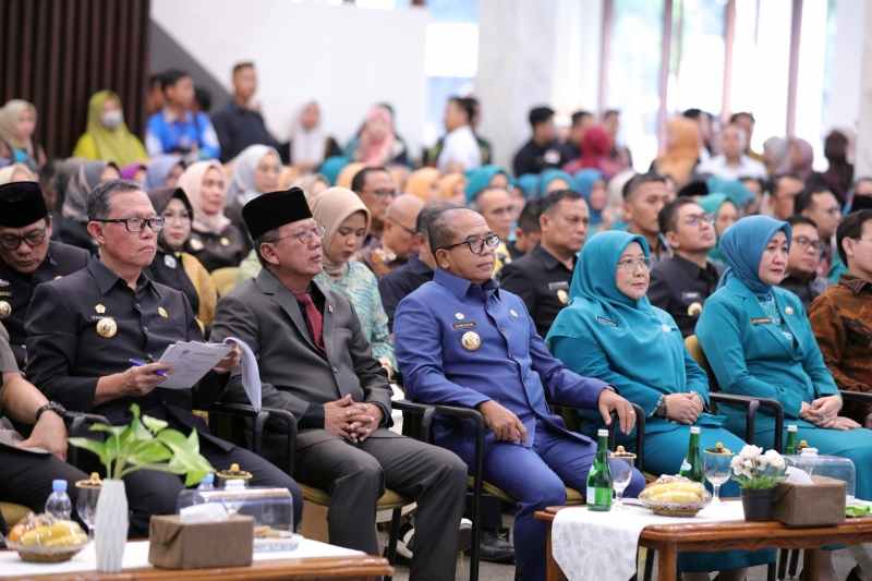Pemprov Lampung Gelar Sertijab dari Plh. Fahrizal kepada Pj. Gubernur Samsudin Pemprov Lampung Gelar Sertijab dari Plh. Fahrizal kepada Pj. Gubernur Samsudin