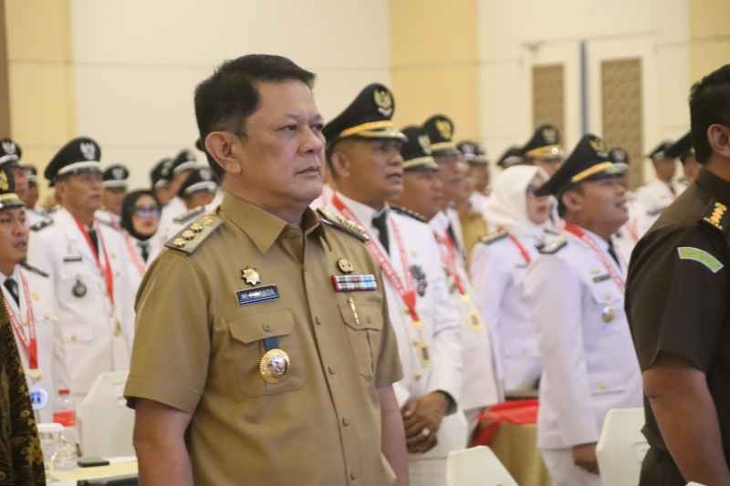 Dinilai Berhasil Membina dan Mengukuhkan Tiyuh-tiyuh Sadar Hukum, M. Firsada Raih Penghargaan Dinilai Berhasil Membina dan Mengukuhkan Tiyuh-tiyuh Sadar Hukum, M. Firsada Raih Penghargaan