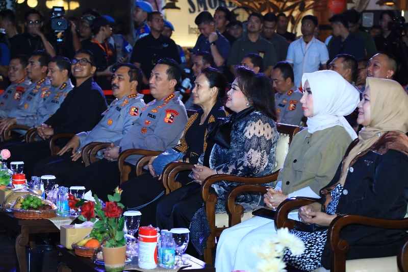 Selesai Gelar Acara Stand Up Comedy, Polri: Kritik Kita Tindaklanjuti Selesai Gelar Acara Stand Up Comedy, Polri: Kritik Kita Tindaklanjuti