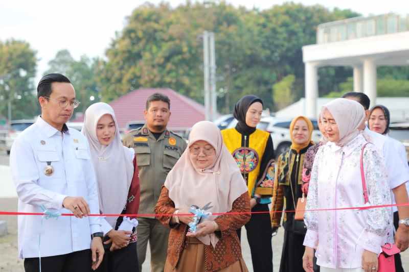 Ibu Maidawati Samsudin Resmikan Festival Kuliner Jelajah Nusantara Ibu Maidawati Samsudin Resmikan Festival Kuliner Jelajah Nusantara