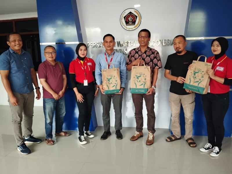 Jajaran Alfamart Wilayah Lampung Kunjungan Silaturahmi ke Kantor PWI Jajaran Alfamart Wilayah Lampung Kunjungan Silaturahmi ke Kantor PWI