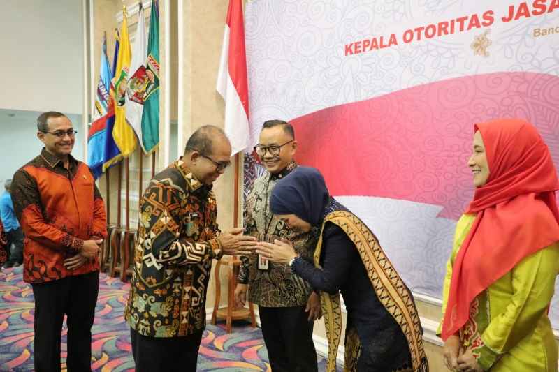 Pj. Gubernur Samsudin Hadiri Pengukuhan Otto Fitriandy sebagai Kepala OJK Lampung Pj. Gubernur Samsudin Hadiri Pengukuhan Otto Fitriandy sebagai Kepala OJK Lampung