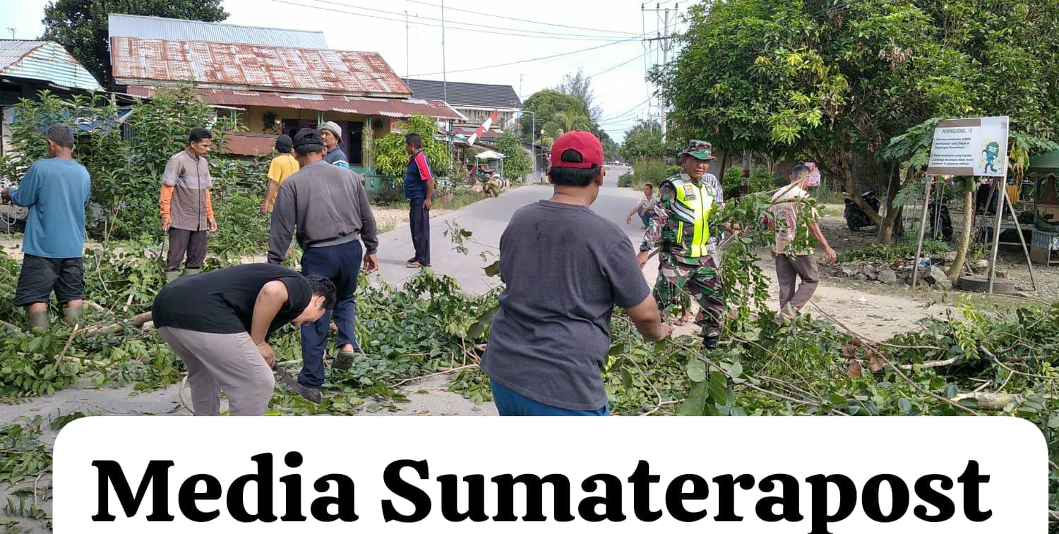 Sertu Rizal Sabarudin Tumbuhkan Rasa Kebersamaan Dengan Gotong Royong Bersama Sertu Rizal Sabarudin Tumbuhkan Rasa Kebersamaan Dengan Gotong Royong Bersama