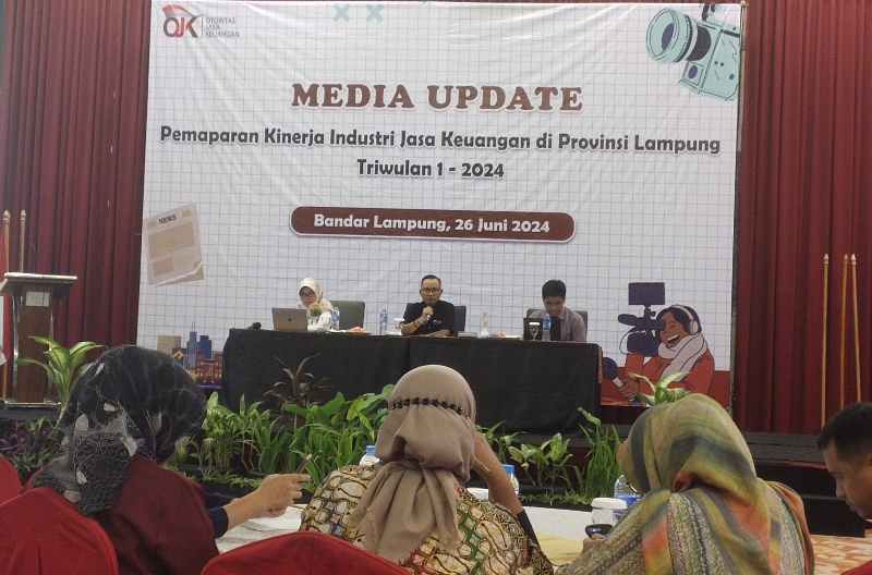 Kinerja Industri Jasa Keuangan Terjaga, OJK Lampung Optimis Tren Positif Terus Berlanjut Kinerja Industri Jasa Keuangan Terjaga, OJK Lampung Optimis Tren Positif Terus Berlanjut