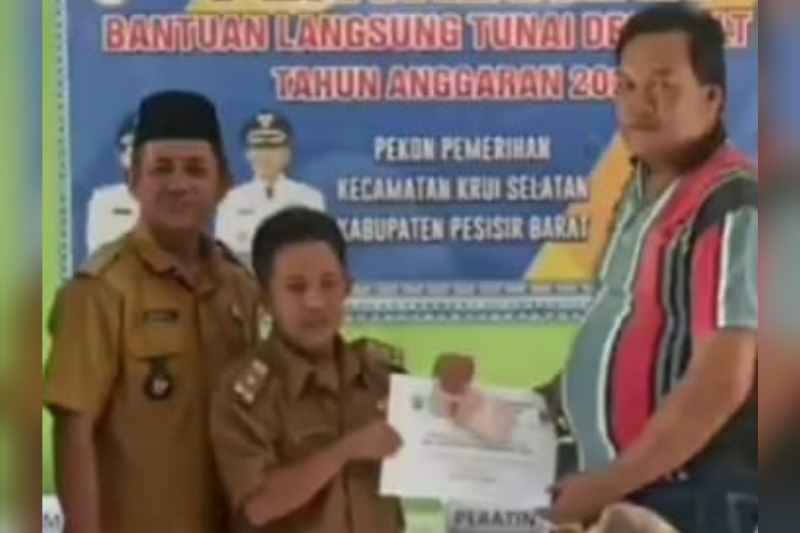Pekon Pemerihan Salurkan BLT-DD Tahap Kedua Pekon Pemerihan Salurkan BLT-DD Tahap Kedua