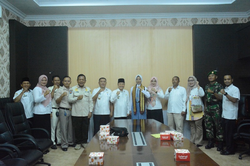 Pj. Sekda Lamteng Pimpin Pelepasan Paskibraka Nasional Tahun 2024 Pj. Sekda Lamteng Pimpin Pelepasan Paskibraka Nasional Tahun 2024