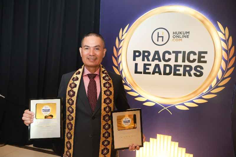Keren Kantor Hukum Sopian Sitepu & Partners Raih penghargaan TOP 100 Indonesian Law Firms 2024. Keren Kantor Hukum Sopian Sitepu & Partners Raih penghargaan TOP 100 Indonesian Law Firms 2024.