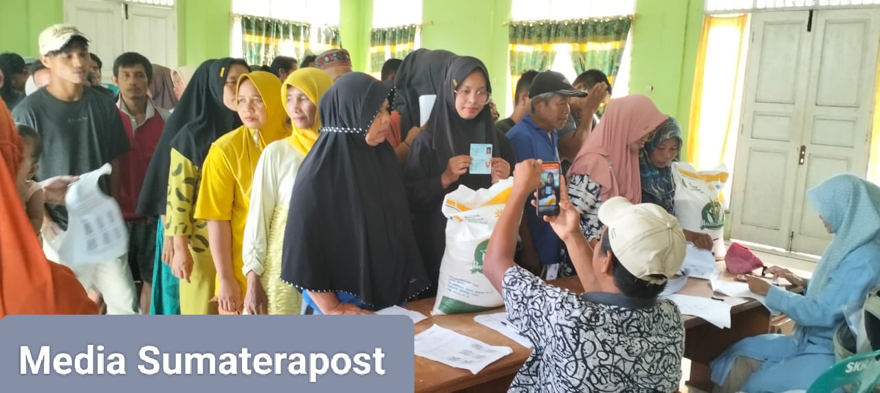 Serah Terima Bantuan Pangan untuk Bulan Juni dari BPN Kecamatan Sekerak Serah Terima Bantuan Pangan untuk Bulan Juni dari BPN Kecamatan Sekerak
