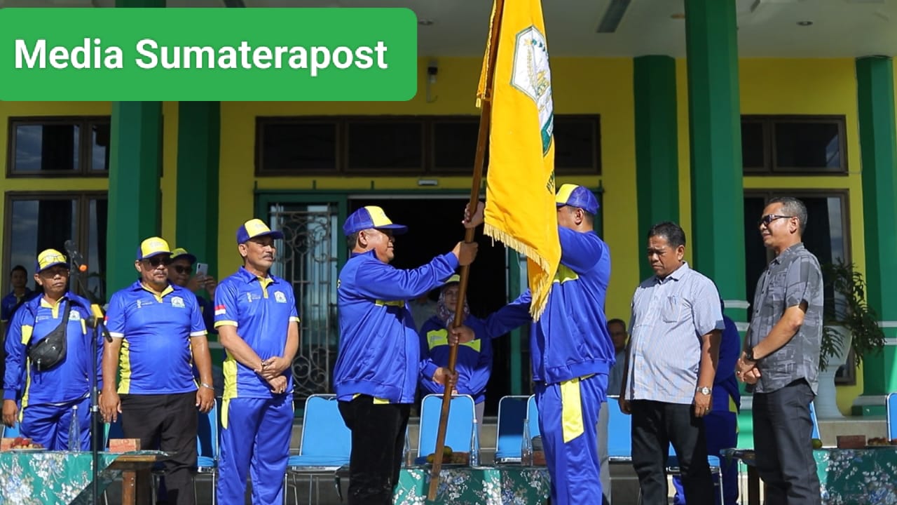 Lepas Kontingen Popda Aceh Tamiang ke Aceh Timur oleh PJ Bupati Drs Asra Lepas Kontingen Popda Aceh Tamiang ke Aceh Timur oleh PJ Bupati Drs Asra