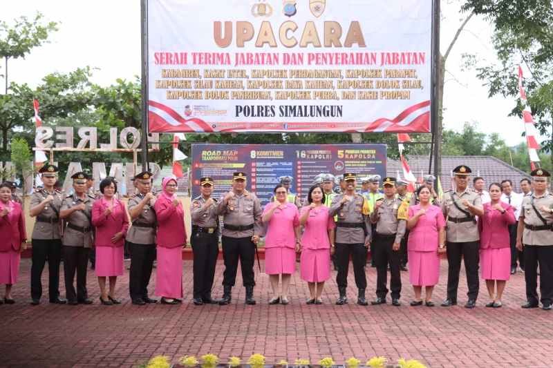 Upacara Sertijab di Polres Simalungun, Tekankan Dedikasi dan Integritas Upacara Sertijab di Polres Simalungun, Tekankan Dedikasi dan Integritas