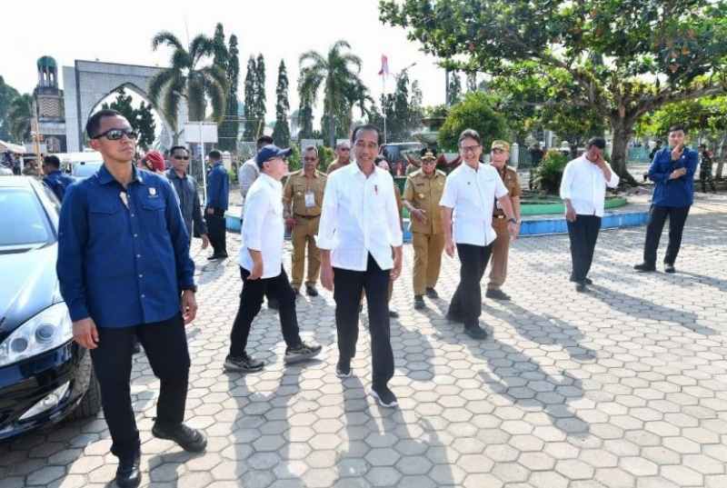 DPC. GWI Tanggamus, Mengucapkan Selamat Datang Presiden Joko Widodo DPC. GWI Tanggamus, Mengucapkan Selamat Datang Presiden Joko Widodo
