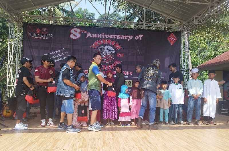 IWO Lampung Hadiri Ulang Tahun Pantera MC Indonesia IWO Lampung Hadiri Ulang Tahun Pantera MC Indonesia