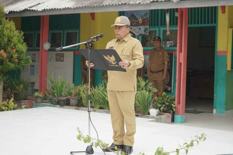 Asisten Administrasi Umum Asahan Pimpin Upacara MPLS Asisten Administrasi Umum Asahan Pimpin Upacara MPLS