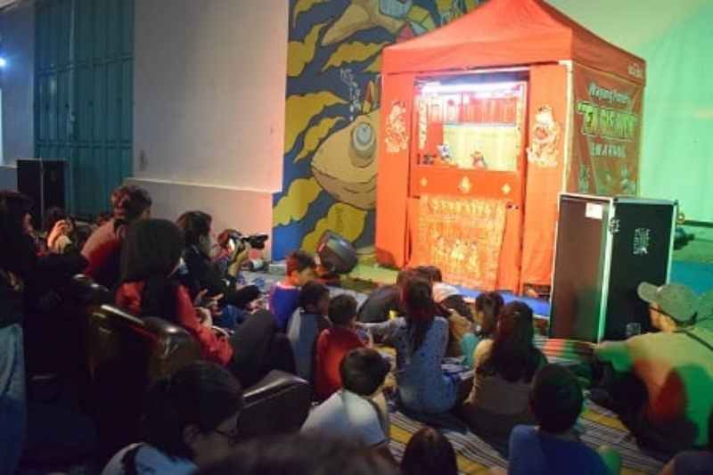 Membangkitkan Memori Kolektif, Nobar Wayang Potehi di Kampung Petemesan Membangkitkan Memori Kolektif, Nobar Wayang Potehi di Kampung Petemesan