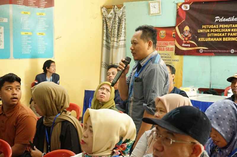 Aparatur Kelurahan Kemiling Belajar Kejahatan Siber dari Mahasiswa PPK Ormawa Darmajaya Aparatur Kelurahan Kemiling Belajar Kejahatan Siber dari Mahasiswa PPK Ormawa Darmajaya