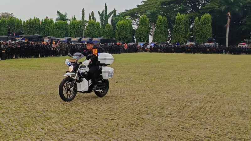 Kala Kapolda Lampung Uji Langsung Motor Patroli Dalam Apel Pengamanan Pilkada 2024 Kala Kapolda Lampung Uji Langsung Motor Patroli Dalam Apel Pengamanan Pilkada 2024
