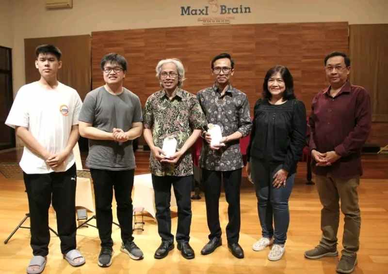 Perfomance Duo Gitar R&B Pukau Penonton Konser “Echoes of Life” #5 Perfomance Duo Gitar R&B Pukau Penonton Konser “Echoes of Life” #5