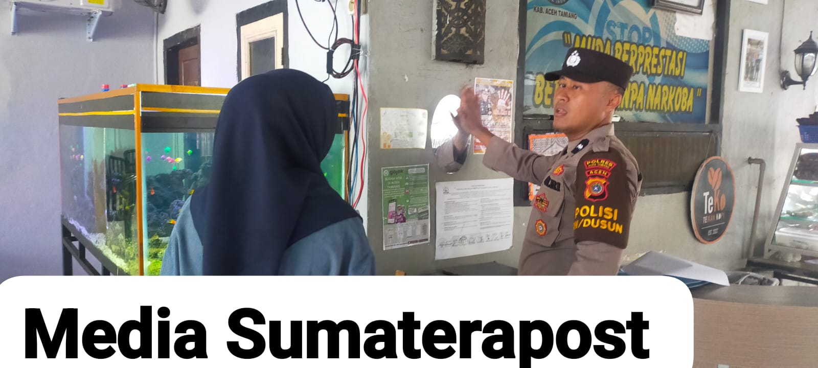 Satbimas Polres Atam Himbau dan Pemasangan Stiker/Brosur Bahaya Judi Online Satbimas Polres Atam Himbau dan Pemasangan Stiker/Brosur Bahaya Judi Online