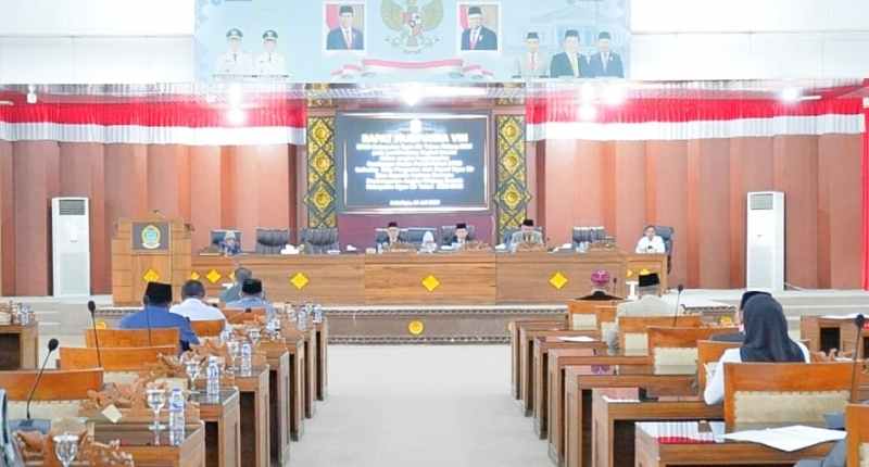 Rapat Paripurna VIII, Mendengarkan Secara Langsung Pandangan Umum Fraksi DPRD Ogan Ilir Rapat Paripurna VIII, Mendengarkan Secara Langsung Pandangan Umum Fraksi DPRD Ogan Ilir