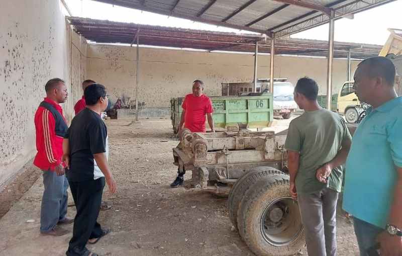 Pj Bupati Aceh Timur Cek Kesiapan Armada Sampah Persiapan PON Aceh – Sumut Pj Bupati Aceh Timur Cek Kesiapan Armada Sampah Persiapan PON Aceh – Sumut