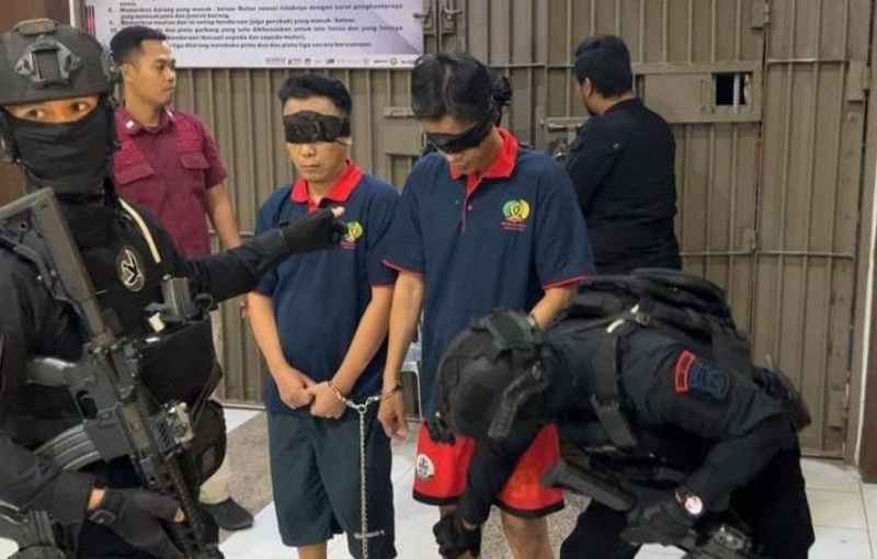 23 Napi Jaringan Narkoba Fredy Pratama Dipindahkan ke Lapas Nusakambangan 23 Napi Jaringan Narkoba Fredy Pratama Dipindahkan ke Lapas Nusakambangan