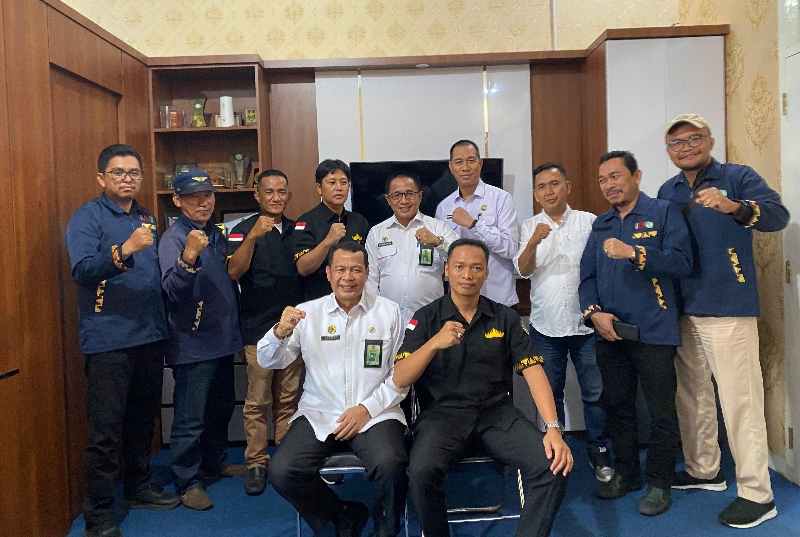 IWO Lampung Jalin Silaturahmi dan Kemitraan dengan Kemenag Bandarlampung IWO Lampung Jalin Silaturahmi dan Kemitraan dengan Kemenag Bandarlampung