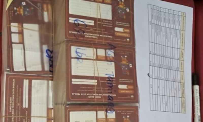 Perlengkapan Alat Petugas Pantarlin Tiba di kantor KIP Kab. Aceh Tamiang Perlengkapan Alat Petugas Pantarlin Tiba di kantor KIP Kab. Aceh Tamiang