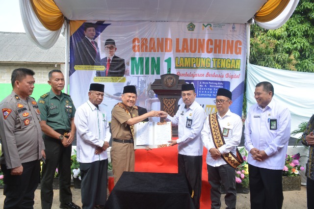 Sekdakab Mehadiri Acara Launching MIN 1 Lampung Tengah Sekdakab Mehadiri Acara Launching MIN 1 Lampung Tengah