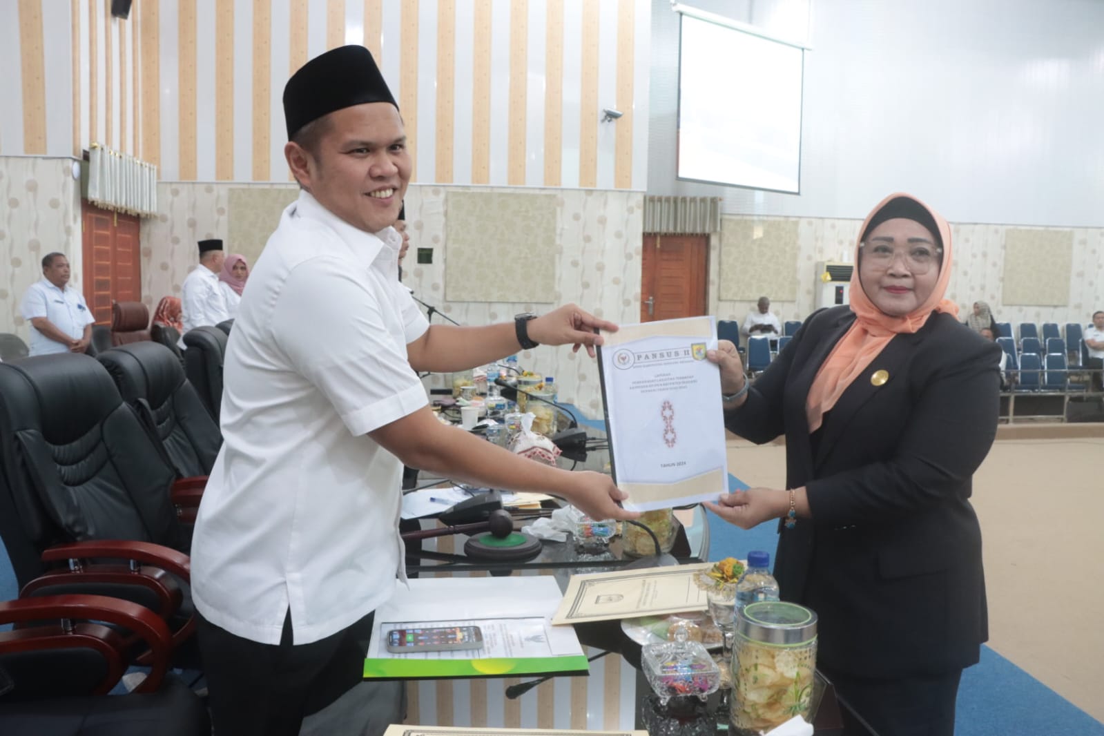 Efisiensi dan Pembangunan Jangka Panjang: Dua Ranperda Sergai Resmi Disahkan Efisiensi dan Pembangunan Jangka Panjang: Dua Ranperda Sergai Resmi Disahkan