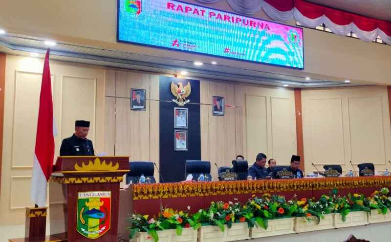 DPRD Kabupaten Tanggamus Rapat Paripuna Menyampaikan Rencana KUPA DPRD Kabupaten Tanggamus Rapat Paripuna Menyampaikan Rencana KUPA