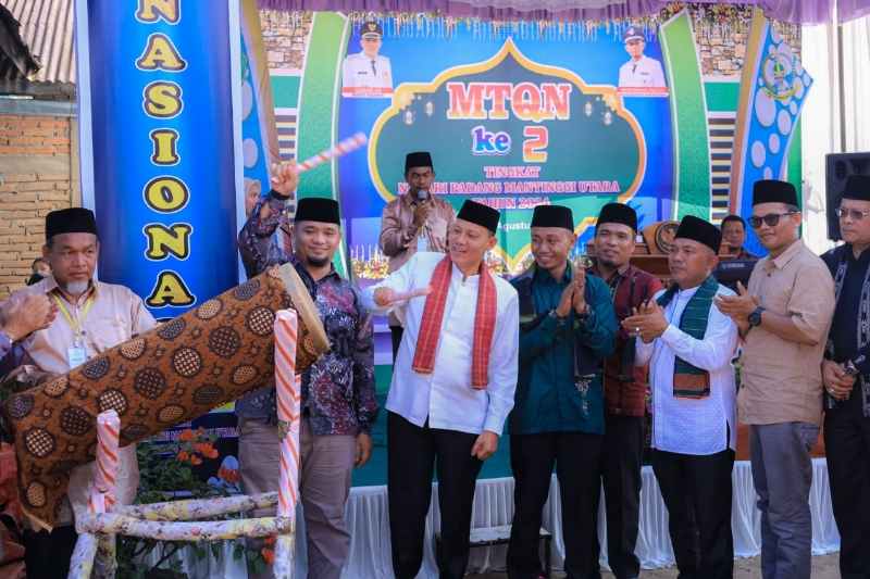 Qur’an Jadi Inspirasi, Bupati Sabar AS Buka MTQ Ke 2 Nagari Padang Mantinggi Utara Qur’an Jadi Inspirasi, Bupati Sabar AS Buka MTQ Ke 2 Nagari Padang Mantinggi Utara