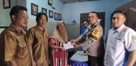 Pekon Way Nukak Salaurkan BLT-DD Tahap Pertama Pekon Way Nukak Salaurkan BLT-DD Tahap Pertama