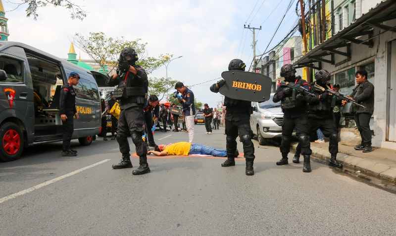 Persiapan Pilkada 2024, Brimob Polda Lampung Ikuti Simulasi Sispamkota Operasi Mantap Praja Krakatau Persiapan Pilkada 2024, Brimob Polda Lampung Ikuti Simulasi Sispamkota Operasi Mantap Praja Krakatau