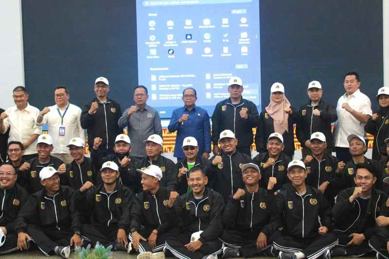 Hadiri Pelepasan Kontingen PWI Lampung, Kasrem 043/Gatam Berikan Semangat dan Dukungan Hadiri Pelepasan Kontingen PWI Lampung, Kasrem 043/Gatam Berikan Semangat dan Dukungan