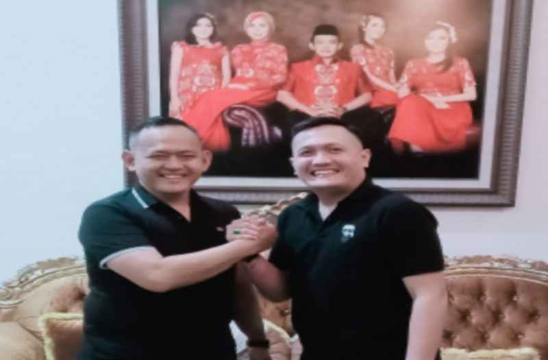 Santer: Fauzi-Raden Siap Berlayar Empat Partai Santer: Fauzi-Raden Siap Berlayar Empat Partai