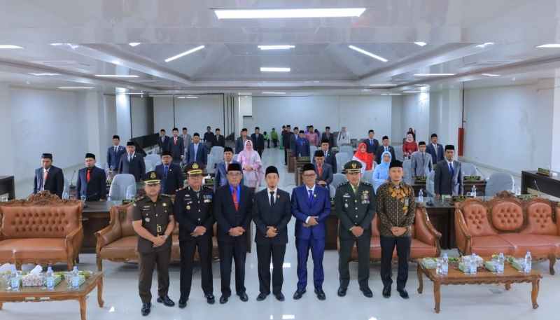 Paripurna HUT RI ke-79, Ketua DPRD Pasaman Adel Nefri Asfandi Beri Pesan Penting Paripurna HUT RI ke-79, Ketua DPRD Pasaman Adel Nefri Asfandi Beri Pesan Penting