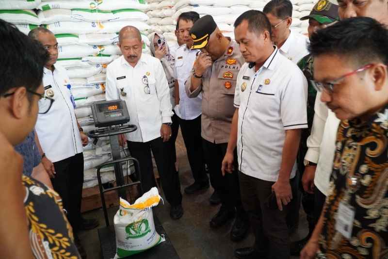 Pemkab Tubaba Kembali Salurkan Bantuan Pangan Cadangan Beras Periode Agustus Pemkab Tubaba Kembali Salurkan Bantuan Pangan Cadangan Beras Periode Agustus