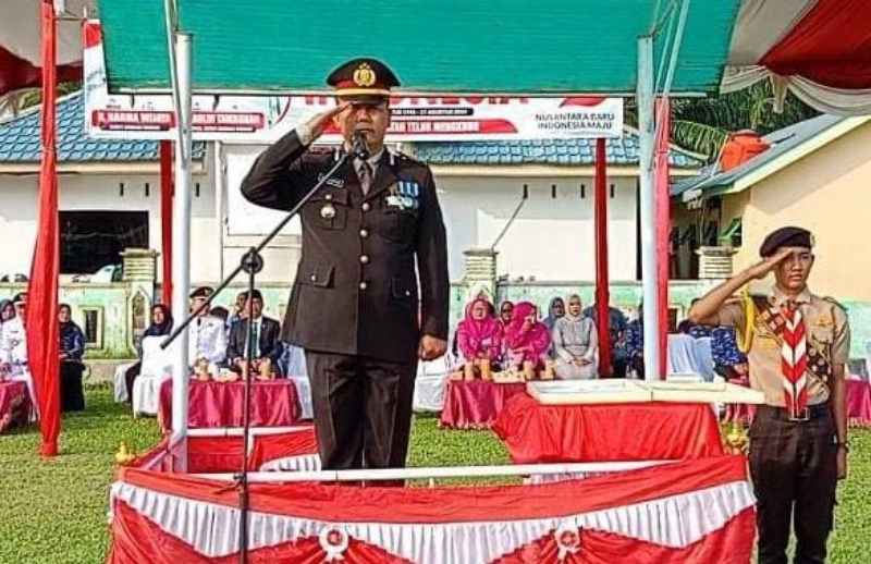 Pimpin Penurunan Upacara Bendera, AKP Sugiono Serukan Nasionalisme di HUT RI ke-79 Pimpin Penurunan Upacara Bendera, AKP Sugiono Serukan Nasionalisme di HUT RI ke-79
