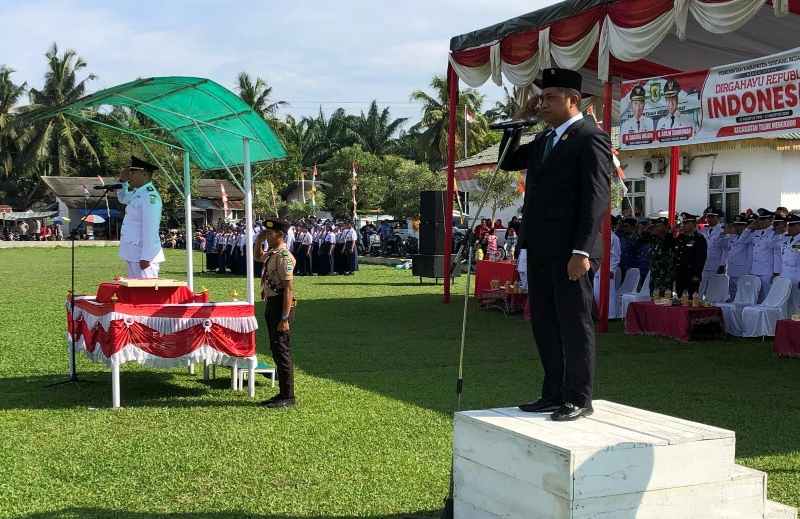 Upacara HUT RI ke-79 di Teluk Mengkudu Serukan Semangat Persatuan dan Perlawanan terhadap Narkoba Upacara HUT RI ke-79 di Teluk Mengkudu Serukan Semangat Persatuan dan Perlawanan terhadap Narkoba