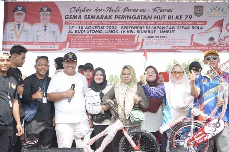 Wabup Taufik Zainal Abidin Hadiri Gema Semarak Peringatan HUT RI Ke-79 Wabup Taufik Zainal Abidin Hadiri Gema Semarak Peringatan HUT RI Ke-79