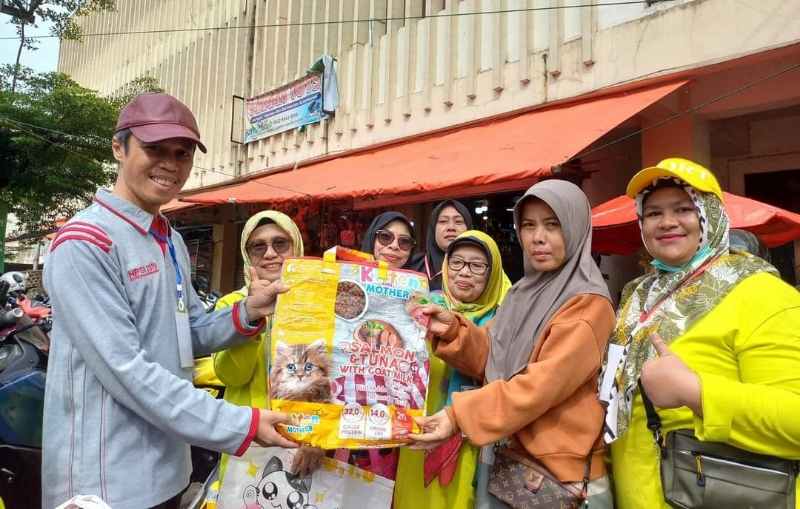 Perkim LH Bagikan Eco Enzyme dan Tas Daur Ulang pada Aksi Peduli Lingkungan Perkim LH Bagikan Eco Enzyme dan Tas Daur Ulang pada Aksi Peduli Lingkungan