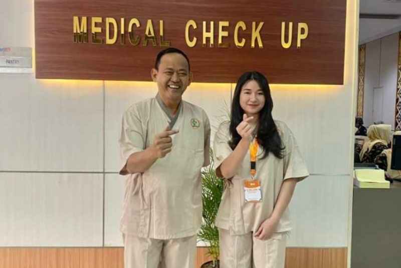 Cabup dan Wabup Pringsewu Dr. Fauzi dan Laras Langsung Berpuasa Untuk Tes Kesehatan Cabup dan Wabup Pringsewu Dr. Fauzi dan Laras Langsung Berpuasa Untuk Tes Kesehatan