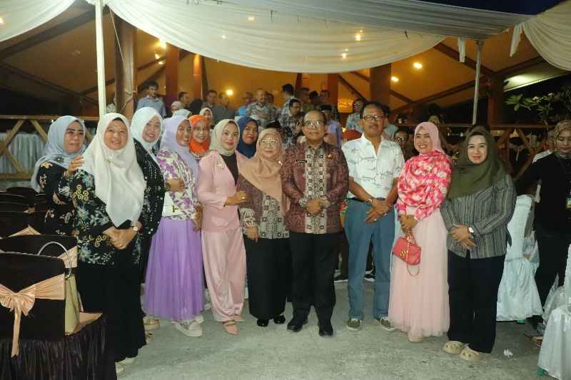 Pj. Gubernur Lampung Tekankan Netralitas ASN Pada Penyelenggaraan Pilkada di Pesisir Barat Pj. Gubernur Lampung Tekankan Netralitas ASN Pada Penyelenggaraan Pilkada di Pesisir Barat