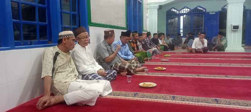 Warga Langkapura Baru Rapat Persiapan Peresmian Masjid Nurul Hikmah Warga Langkapura Baru Rapat Persiapan Peresmian Masjid Nurul Hikmah