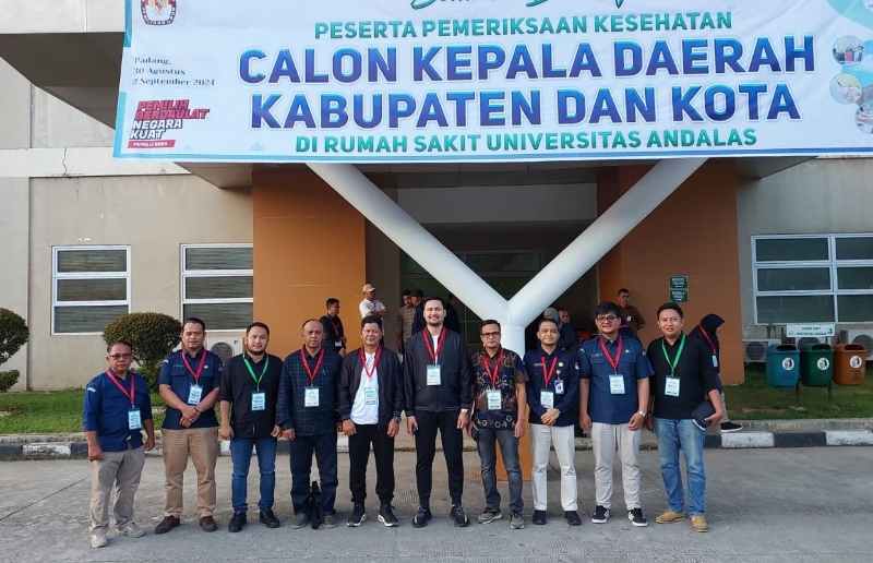 Hari Kedua KPU Pemeriksaan Kesehatan Bapaslon Welly – Anggit Hari Kedua KPU Pemeriksaan Kesehatan Bapaslon Welly – Anggit