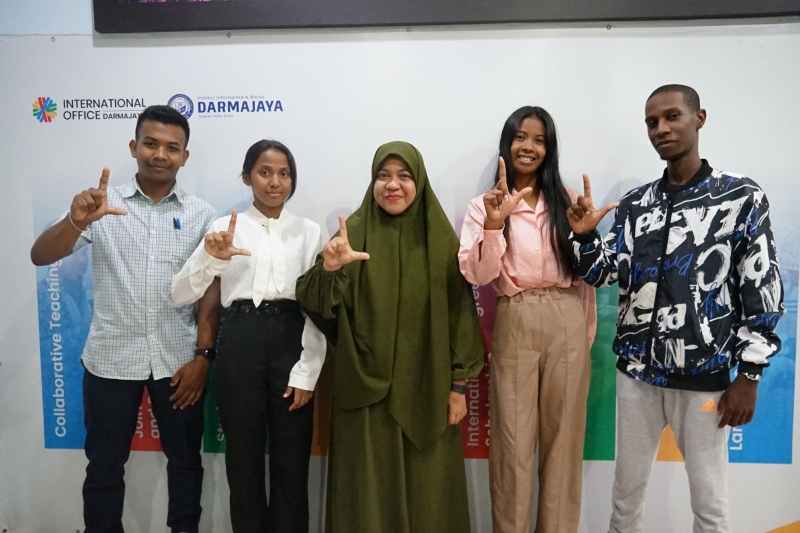 Inilah Program Menarik di IIB Darmajaya, Mahasiswa Asing Berbondong-bondong Datang ke Lampung Inilah Program Menarik di IIB Darmajaya, Mahasiswa Asing Berbondong-bondong Datang ke Lampung